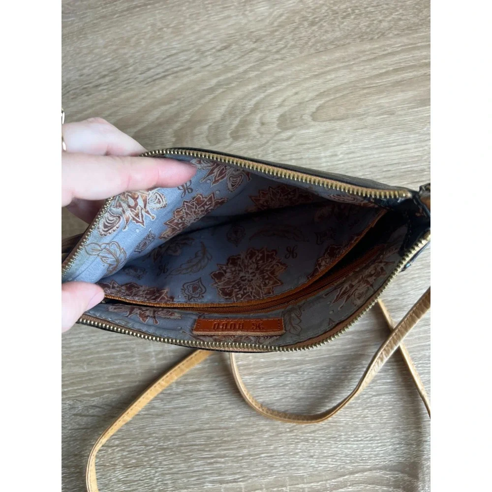 Hobo Black Leather Crossbody Cadence Vintage Hide Small Convertible Crossbody‎